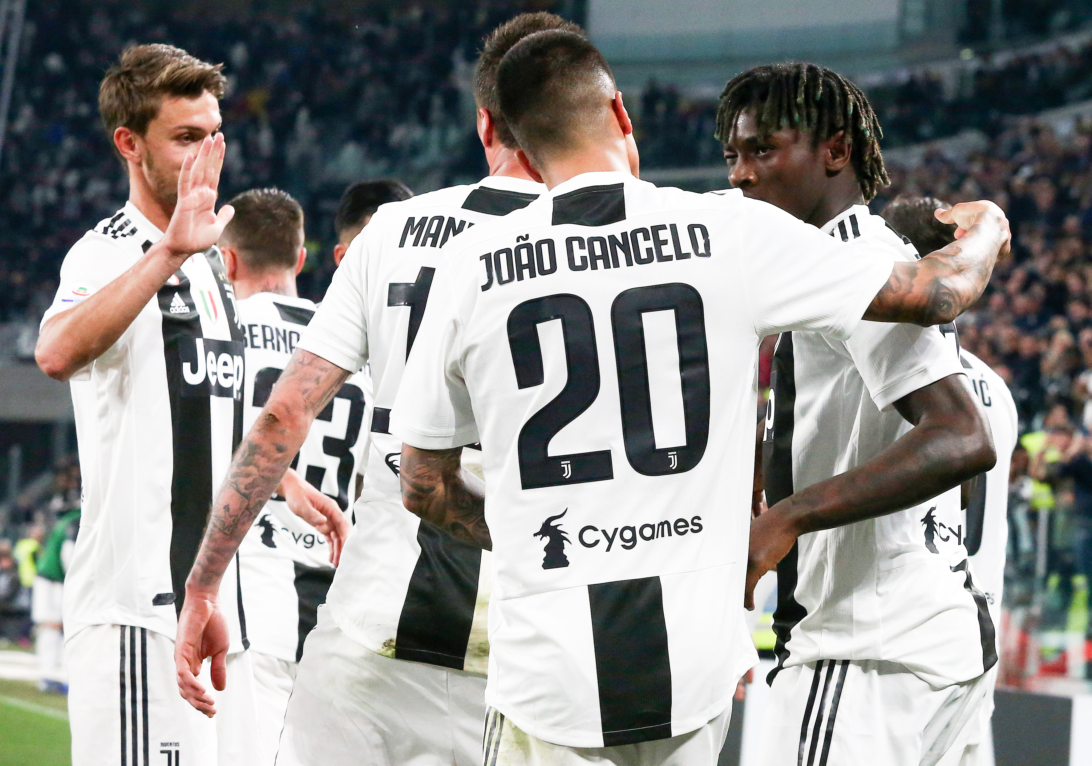 库里31+7+7，字母哥空砍34分，勇士队120-113战胜雄鹿队