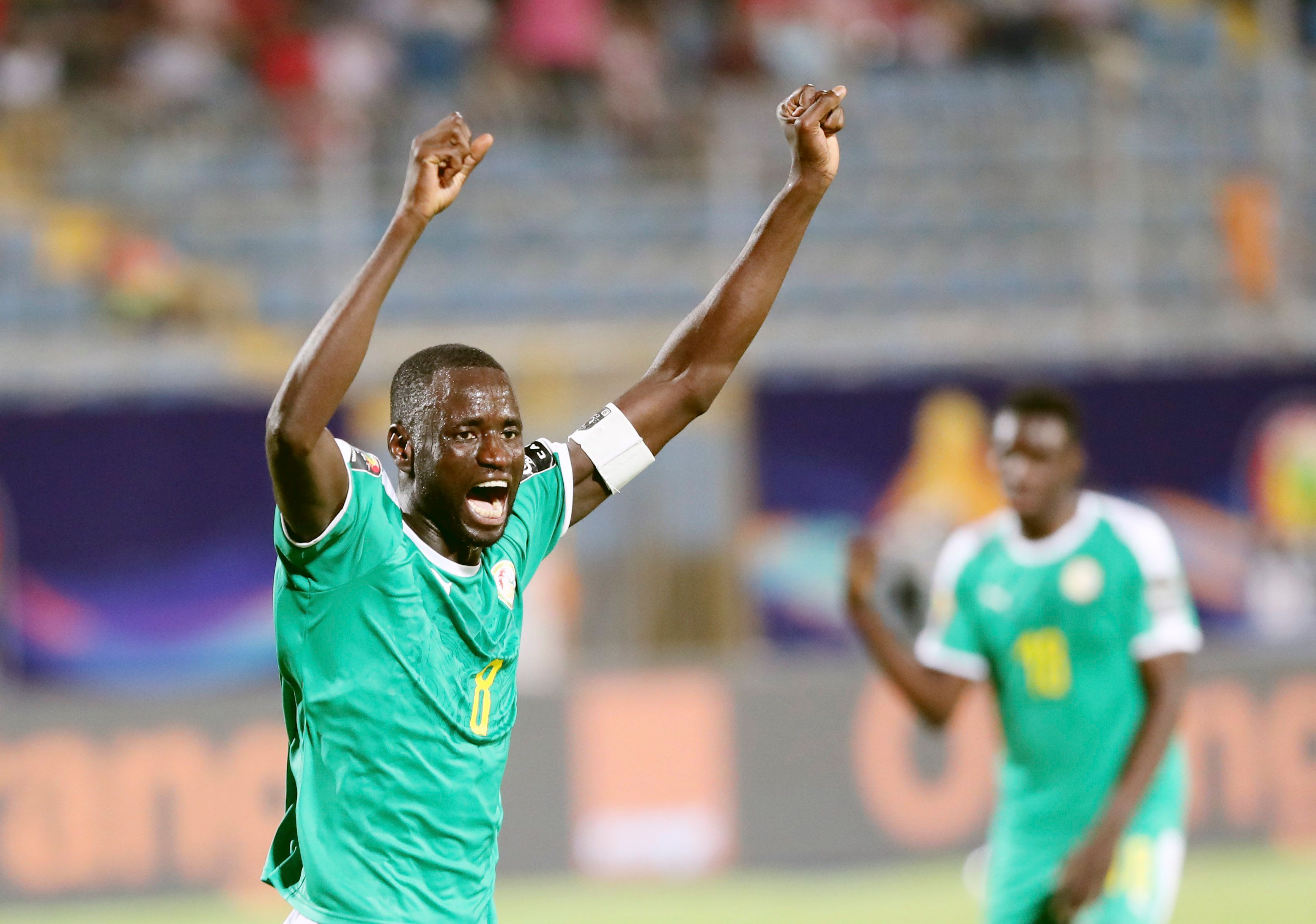 法甲-内马尔传射建功梅西休战 巴黎2-1洛里昂