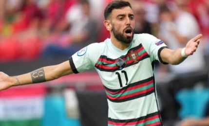 杨瀚森赛季防守最靠谱一战 关键时刻仍被弃用