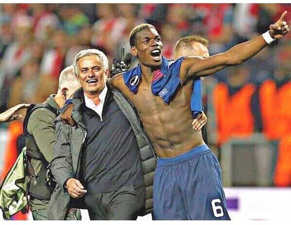 斯洛特：我要赞扬罗伯逊在媒体面前的发言；很高