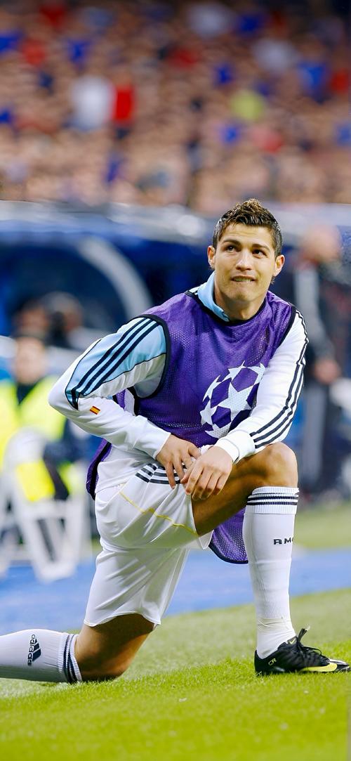 恩里克：登贝莱的第二球简直像是电子游戏里的操作，太精彩了