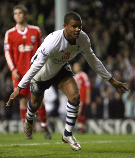 比朔夫：更喜欢踢左后卫还是中场？都喜欢