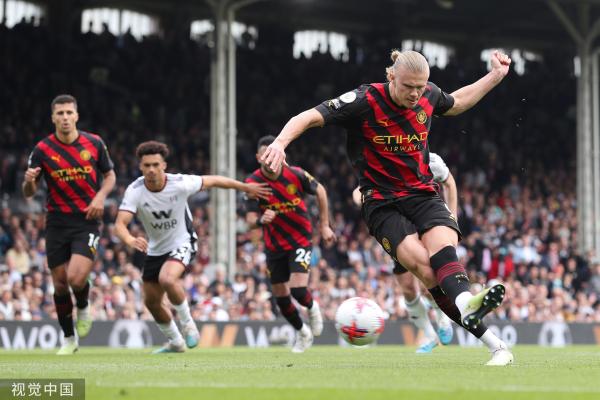 【LPL老婆】余霜抹胸长裙，比美貌先到来的是香气